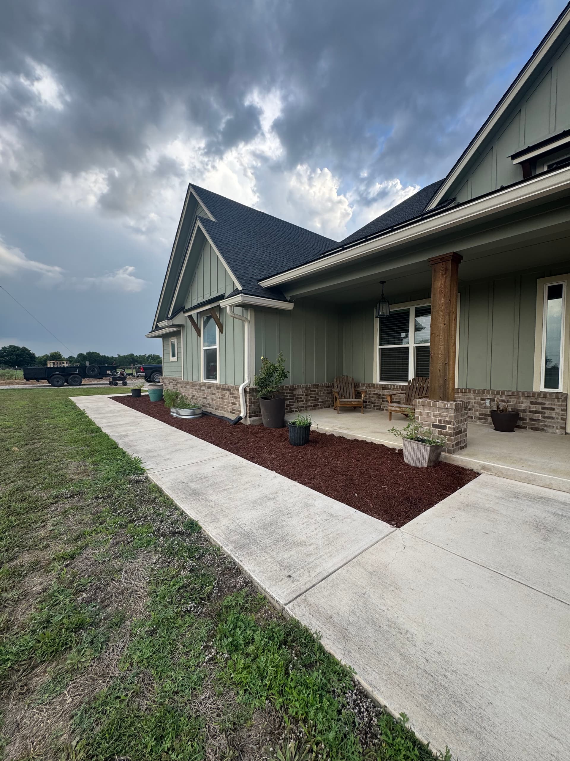 Gallery photos for Tree Trimming, Weed Removal, and Fresh Mulch Beds Done Right: Image #9