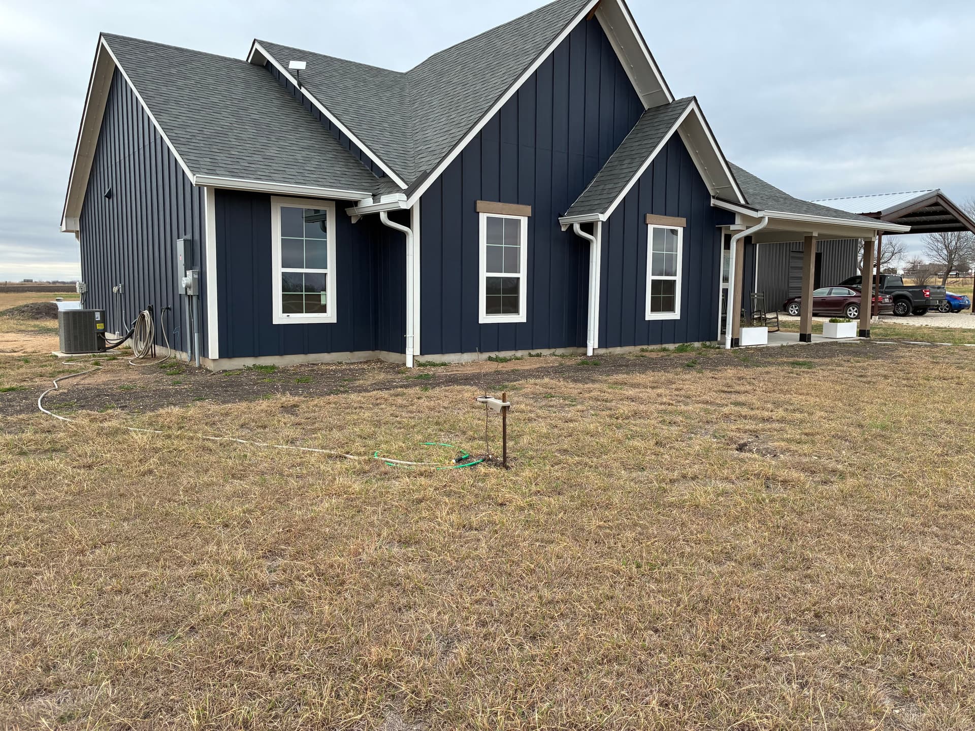 Gallery photos for From Bare Dirt to Lush Palisades Zoysia Yard Overhaul: Image #2