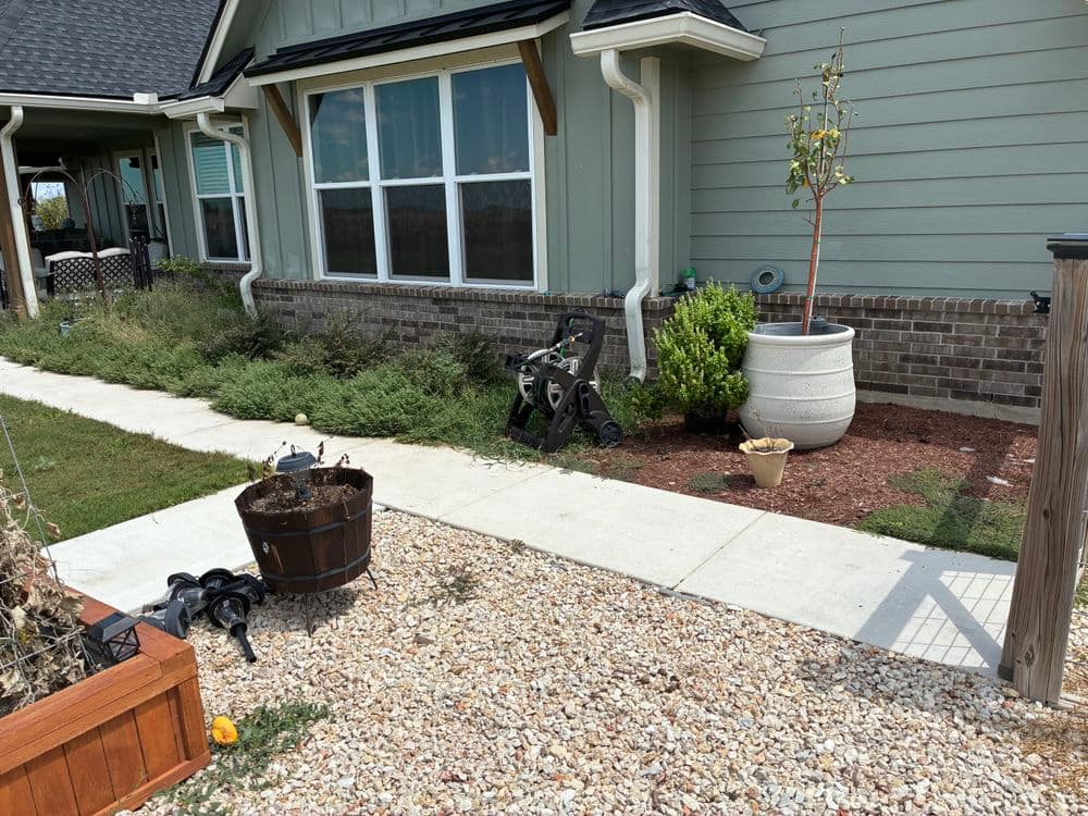 Gallery photos for Landscape Transformation by Our Team in Taylor, TX: Image #5