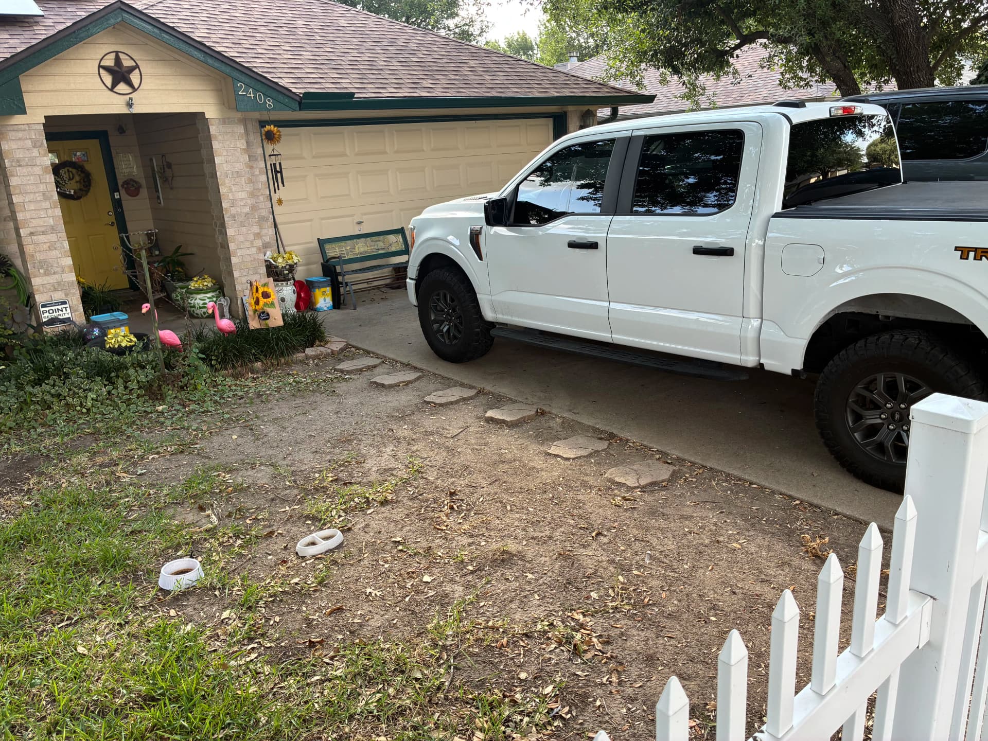 Gallery photos for Fresh Mulch, Clean Edges, and Rock Work That Actually Cuts Upkeep: Image #2
